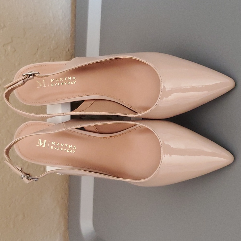 Martha Stewart Lauren kittrn sling back pointy toe heel